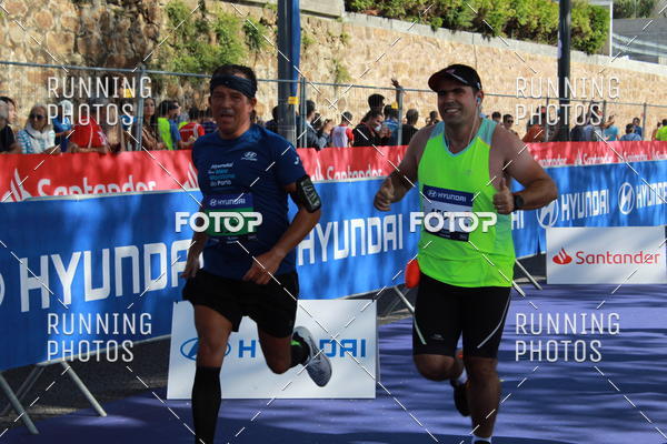 Buy your photos of the eventMeia Maratona Porto 2019 on Fotop