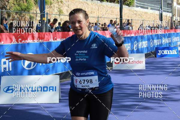 Buy your photos of the eventMeia Maratona Porto 2019 on Fotop