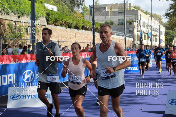 Buy your photos of the eventMeia Maratona Porto 2019 on Fotop