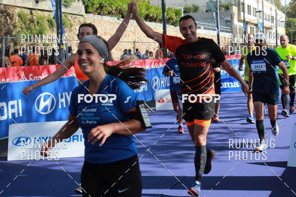 Buy your photos of the eventMeia Maratona Porto 2019 on Fotop