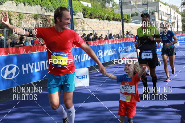 Buy your photos of the eventMeia Maratona Porto 2019 on Fotop