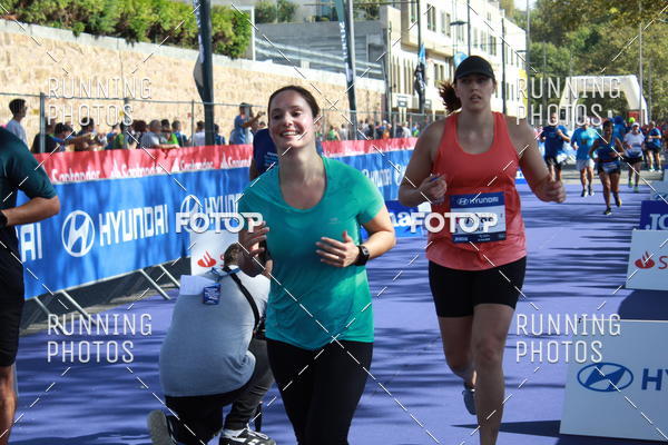 Buy your photos of the eventMeia Maratona Porto 2019 on Fotop