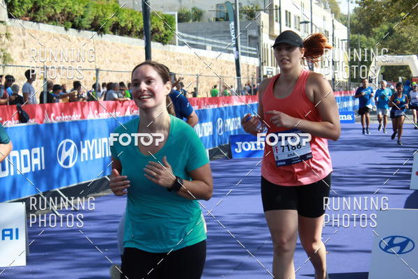 Buy your photos of the eventMeia Maratona Porto 2019 on Fotop