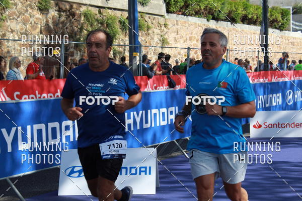 Buy your photos of the eventMeia Maratona Porto 2019 on Fotop
