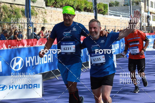 Buy your photos of the eventMeia Maratona Porto 2019 on Fotop