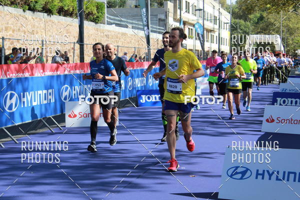 Buy your photos of the eventMeia Maratona Porto 2019 on Fotop