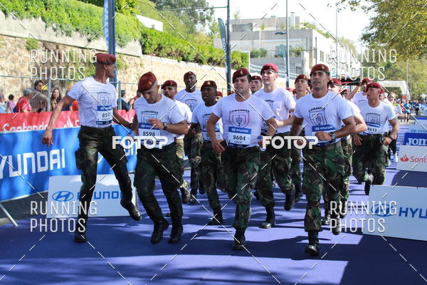 Buy your photos of the eventMeia Maratona Porto 2019 on Fotop