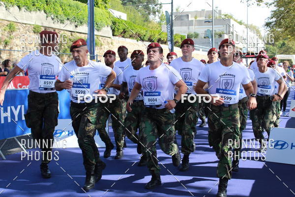 Buy your photos of the eventMeia Maratona Porto 2019 on Fotop