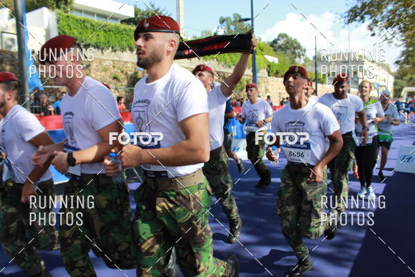 Buy your photos of the eventMeia Maratona Porto 2019 on Fotop