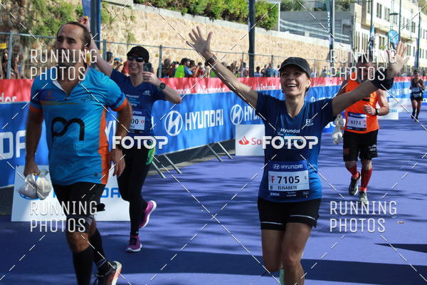 Buy your photos of the eventMeia Maratona Porto 2019 on Fotop