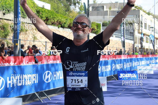 Buy your photos of the eventMeia Maratona Porto 2019 on Fotop