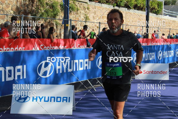 Buy your photos of the eventMeia Maratona Porto 2019 on Fotop
