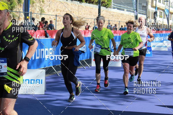Buy your photos of the eventMeia Maratona Porto 2019 on Fotop