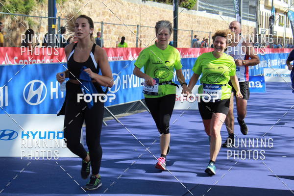 Buy your photos of the eventMeia Maratona Porto 2019 on Fotop