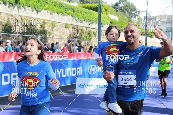Buy your photos of the eventMeia Maratona Porto 2019 on Fotop