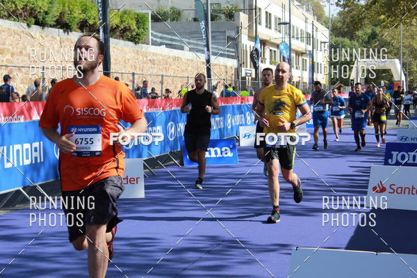 Buy your photos of the eventMeia Maratona Porto 2019 on Fotop