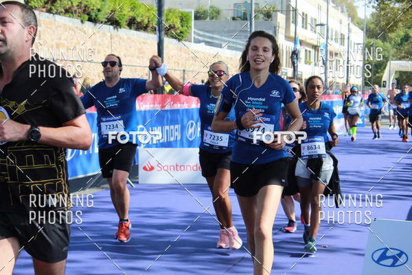 Buy your photos of the eventMeia Maratona Porto 2019 on Fotop