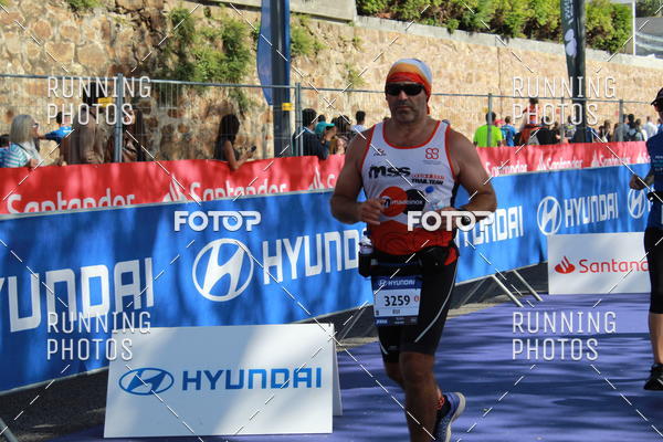 Buy your photos of the eventMeia Maratona Porto 2019 on Fotop