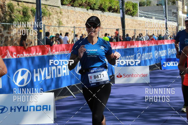 Buy your photos of the eventMeia Maratona Porto 2019 on Fotop