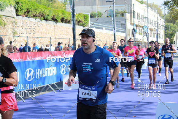Buy your photos of the eventMeia Maratona Porto 2019 on Fotop