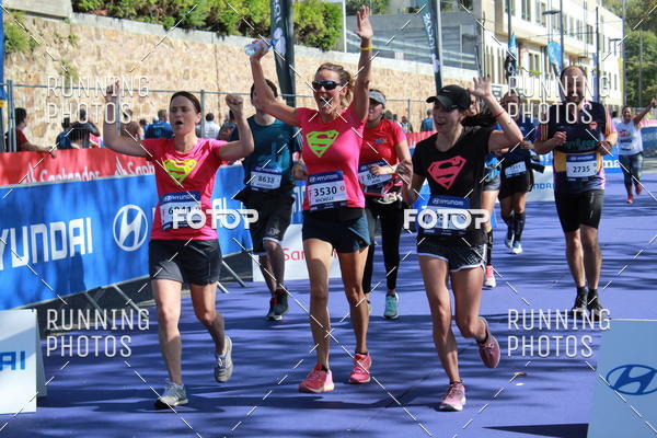 Buy your photos of the eventMeia Maratona Porto 2019 on Fotop