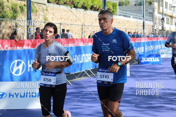Buy your photos of the eventMeia Maratona Porto 2019 on Fotop