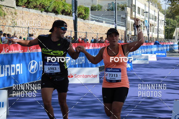 Buy your photos of the eventMeia Maratona Porto 2019 on Fotop