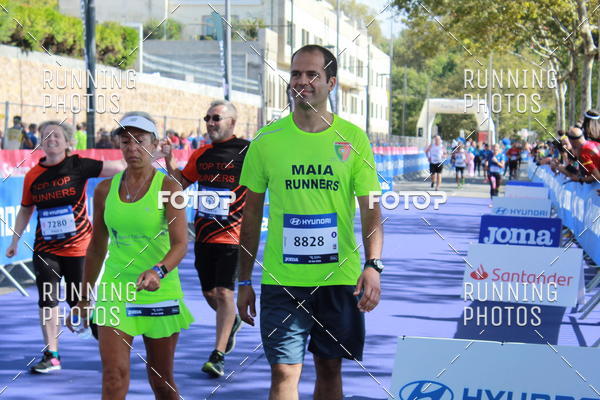 Buy your photos of the eventMeia Maratona Porto 2019 on Fotop