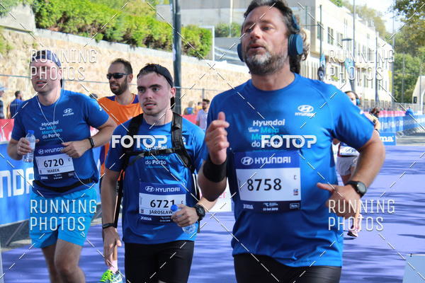 Buy your photos of the eventMeia Maratona Porto 2019 on Fotop