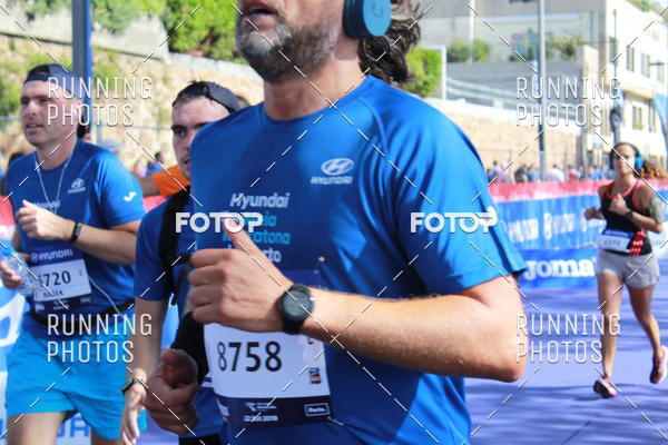 Buy your photos of the eventMeia Maratona Porto 2019 on Fotop