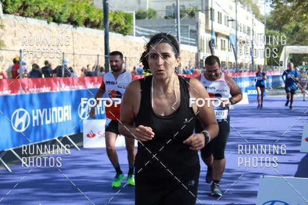 Buy your photos of the eventMeia Maratona Porto 2019 on Fotop