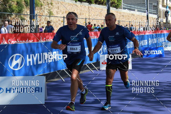 Buy your photos of the eventMeia Maratona Porto 2019 on Fotop