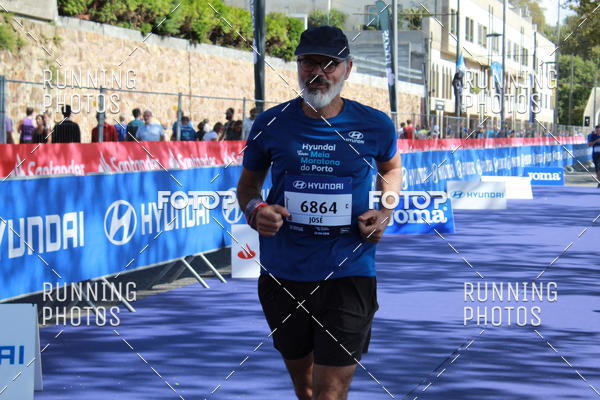 Buy your photos of the eventMeia Maratona Porto 2019 on Fotop