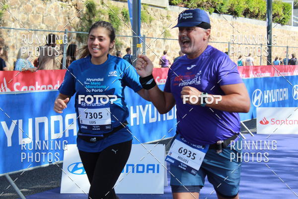 Buy your photos of the eventMeia Maratona Porto 2019 on Fotop