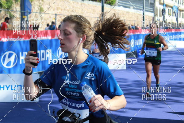 Buy your photos of the eventMeia Maratona Porto 2019 on Fotop