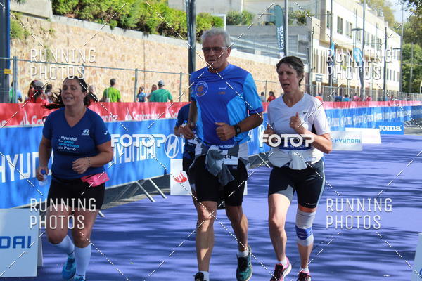 Buy your photos of the eventMeia Maratona Porto 2019 on Fotop