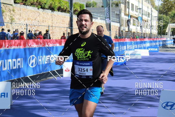 Buy your photos of the eventMeia Maratona Porto 2019 on Fotop