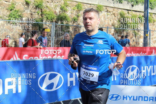 Buy your photos of the eventMeia Maratona Porto 2019 on Fotop