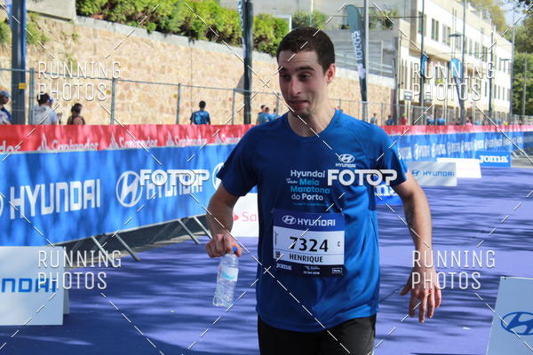 Buy your photos of the eventMeia Maratona Porto 2019 on Fotop