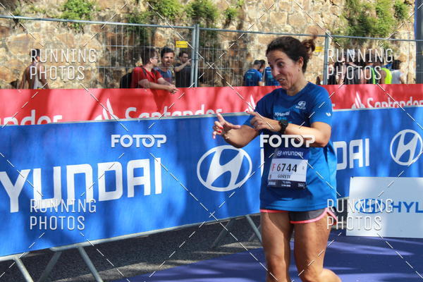 Buy your photos of the eventMeia Maratona Porto 2019 on Fotop