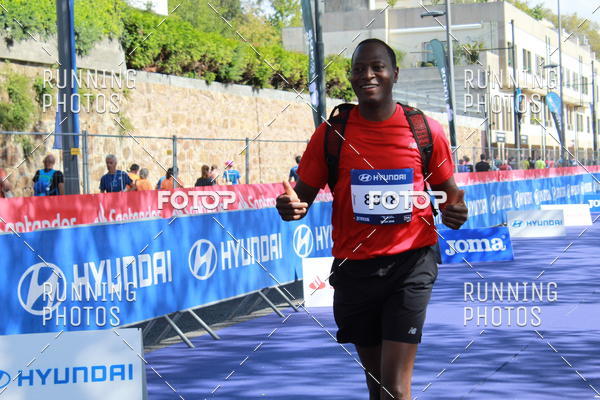 Buy your photos of the eventMeia Maratona Porto 2019 on Fotop