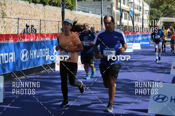 Buy your photos of the eventMeia Maratona Porto 2019 on Fotop