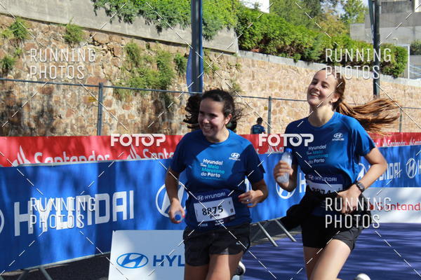 Buy your photos of the eventMeia Maratona Porto 2019 on Fotop