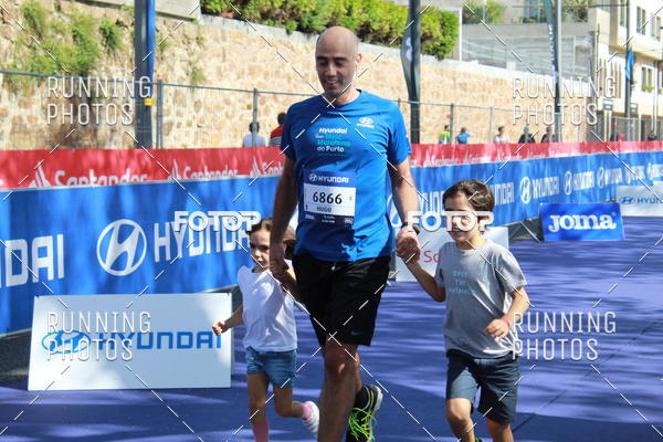 Buy your photos of the eventMeia Maratona Porto 2019 on Fotop