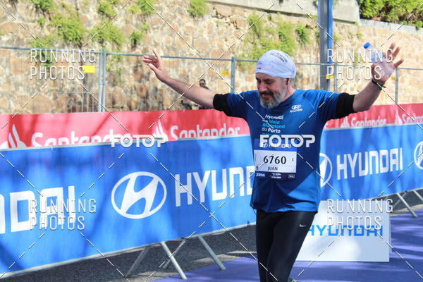 Buy your photos of the eventMeia Maratona Porto 2019 on Fotop