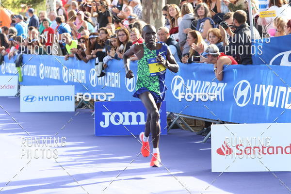 Buy your photos of the eventMeia Maratona Porto 2019 on Fotop