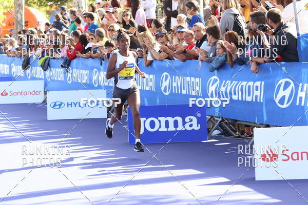 Buy your photos of the eventMeia Maratona Porto 2019 on Fotop