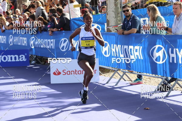 Buy your photos of the eventMeia Maratona Porto 2019 on Fotop