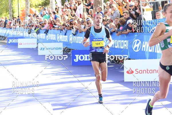 Buy your photos of the eventMeia Maratona Porto 2019 on Fotop