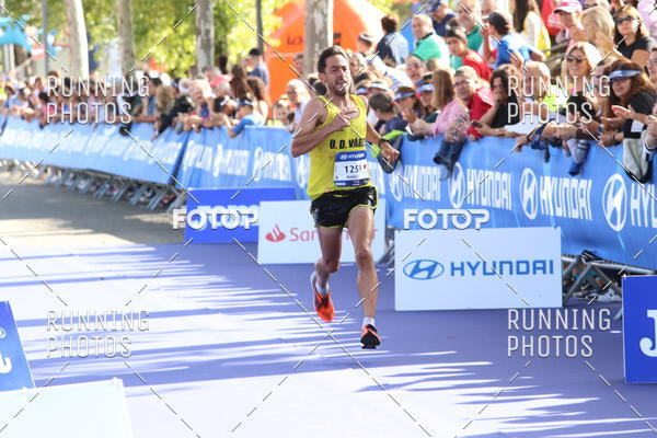 Buy your photos of the eventMeia Maratona Porto 2019 on Fotop